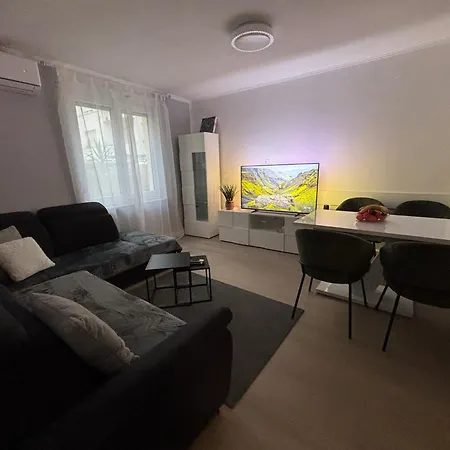 Center Joana Apartamento *